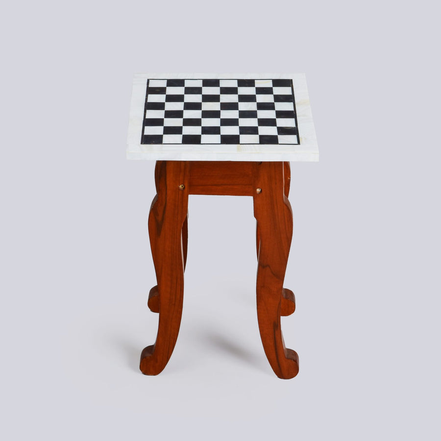 Pawns Play